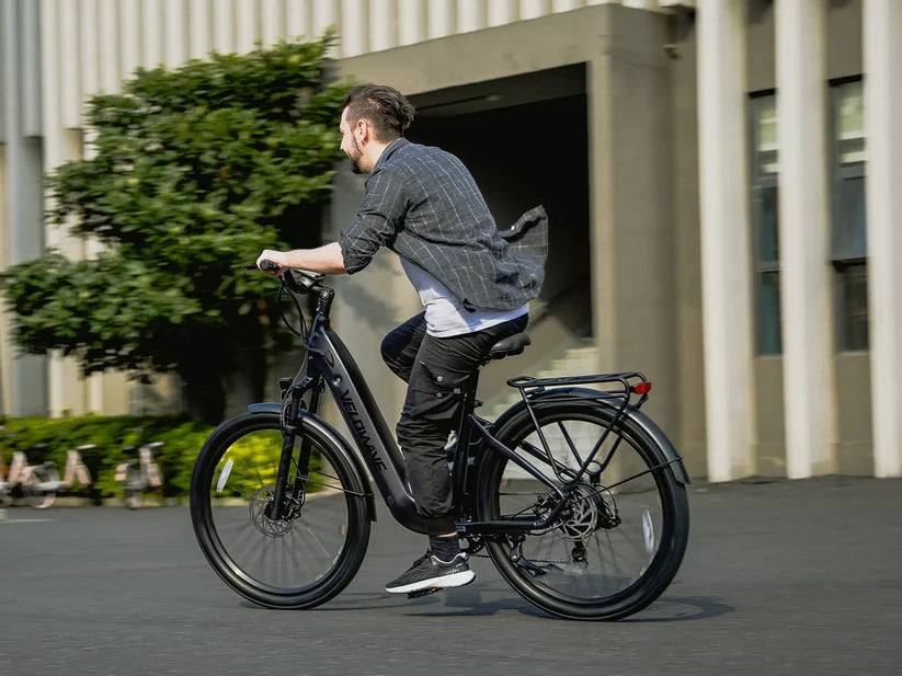 The Breeze T Torque Sensor E-Bike by Velowave - 500W - peak power of 680W. Its removable battery allows for up to 90 miles of riding on a single charge, making it perfect for commuters and adventurers