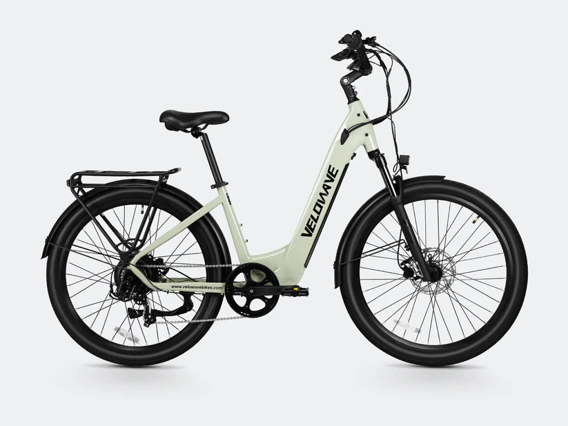 The Breeze T Torque Sensor E-Bike by Velowave - 500W - peak power of 680W. Its removable battery allows for up to 90 miles of riding on a single charge, making it perfect for commuters and adventurers