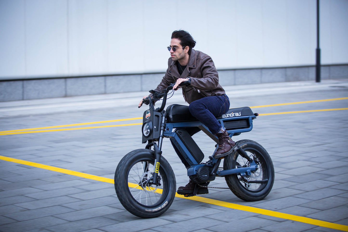 Flash E-Bike by Eunorau -  52V1500W Dual 750W Motor with 184 N.m Torque