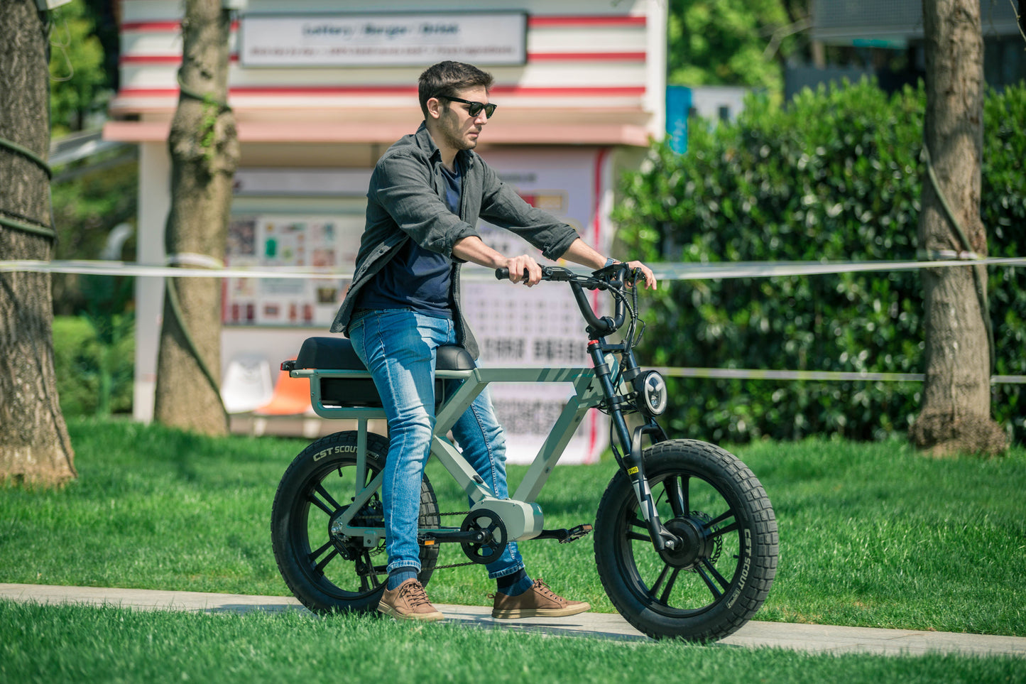 Flash E-Bike by Eunorau -  52V1500W Dual 750W Motor with 184 N.m Torque